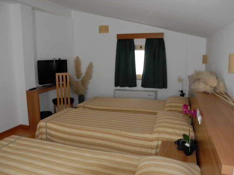 Hotel Sonia Aquilinia Buitenkant foto