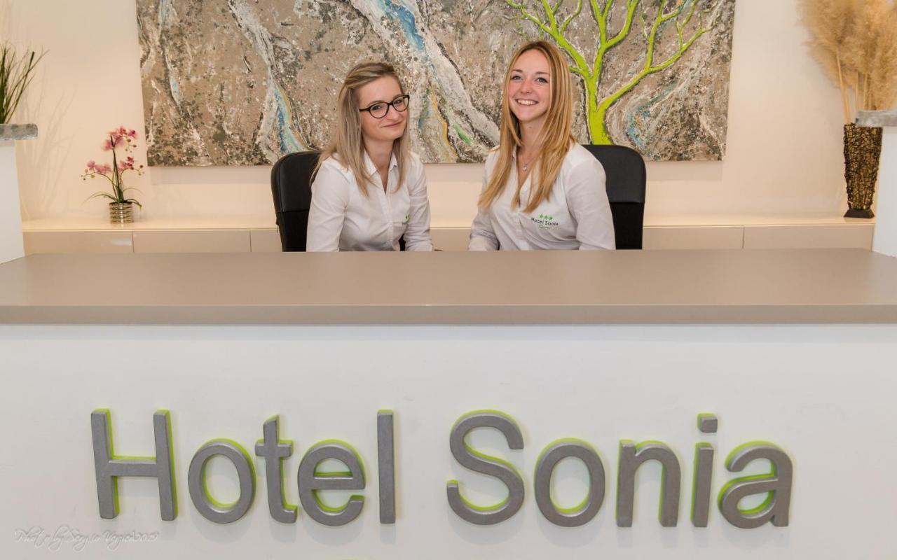 Hotel Sonia Aquilinia Buitenkant foto